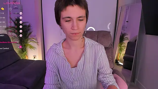 Snapshot of AutumnWhisper chatting on 5, 2, 2026 AutumnWhisper online show from 5, 2, 2026