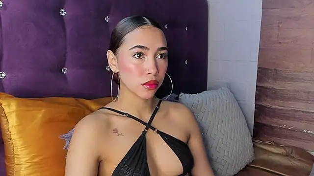 Snapshot of LiaHansson00 chatting on 17, 7, 2026 LiaHansson00 online show from 17, 7, 2026