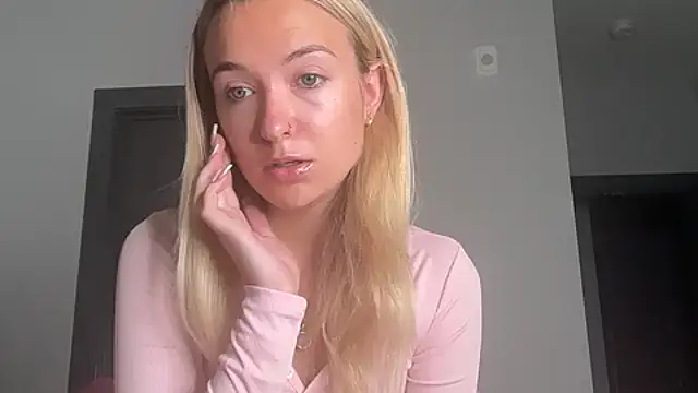 Snapshot of kelseyblu chatting on 8, 5, 2026 kelseyblu online show from 8, 5, 2026