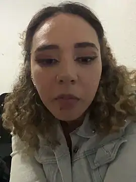 Snapshot of Isabelle_Sara chatting on 4, 2, 2026 Isabelle Sara online show from 4, 2, 2026