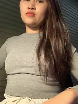 Luna Babyyy online show from 12, 3, 2026