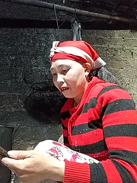 lena-cute online show from 9, 3, 2026