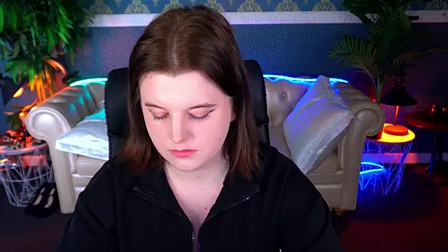 KristiFoxy online show from 15, 4, 2026