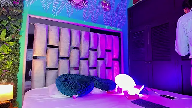 Snapshot of Mari_cooper1 chatting on 25, 2, 2026 Mari cooper1 online show from 25, 2, 2026