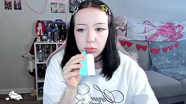 MollysLand online show from 18, 3, 2026