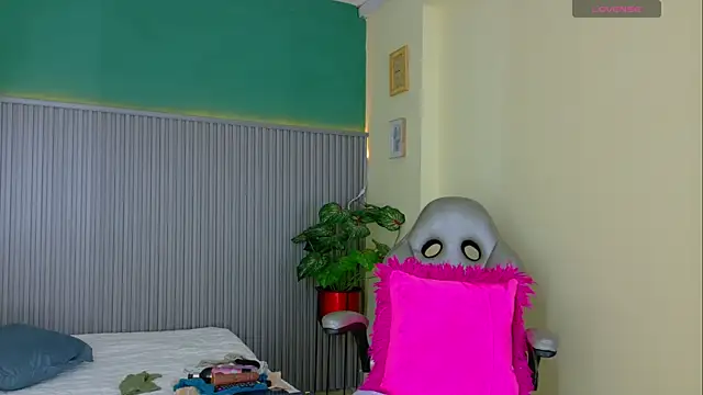 Snapshot of miss_monserrate01 chatting on 23, 6, 2026 miss monserrate01 online show from 23, 6, 2026