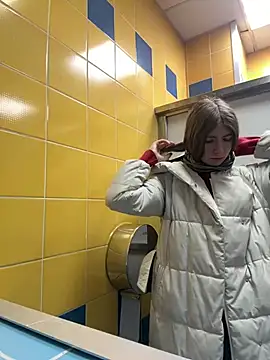 Bubble Chloe online show from 14, 2, 2026