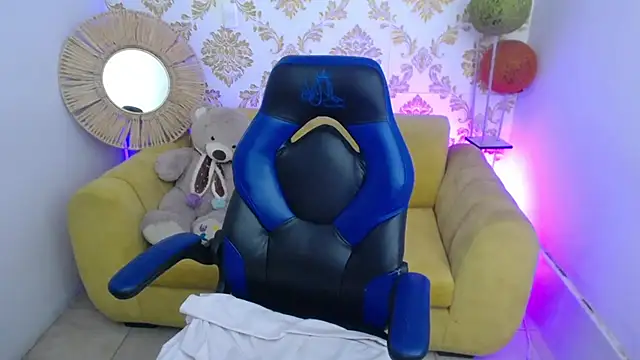 ALISS M  online show from 14, 3, 2026