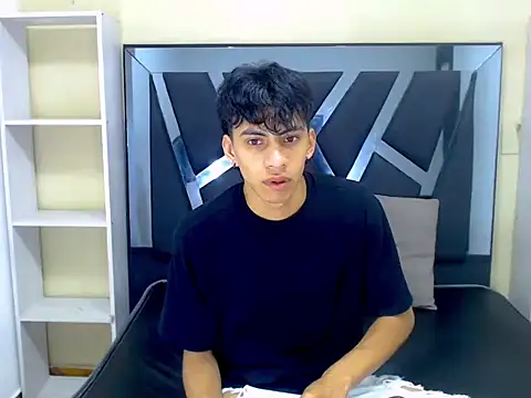 sebas twink7 online show from 13, 2, 2026