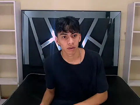 sebas twink7 online show from 14, 2, 2026