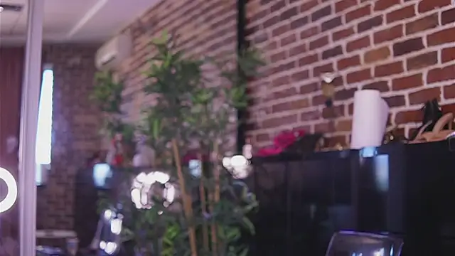 Snapshot of Ivorym00n chatting on 8, 7, 2026 Ivorym00n online show from 8, 7, 2026