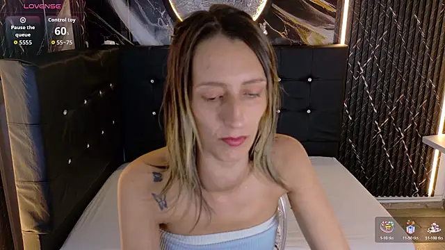 Snapshot of Karolyn_rousse chatting on 27, 2, 2026 Karolyn rousse online show from 27, 2, 2026