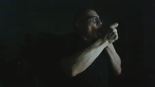 Snapshot of melvinsnow chatting on 30, 5, 2026 melvinsnow online show from 30, 5, 2026