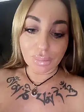 MiaMooly online show from 24, 11, 2025