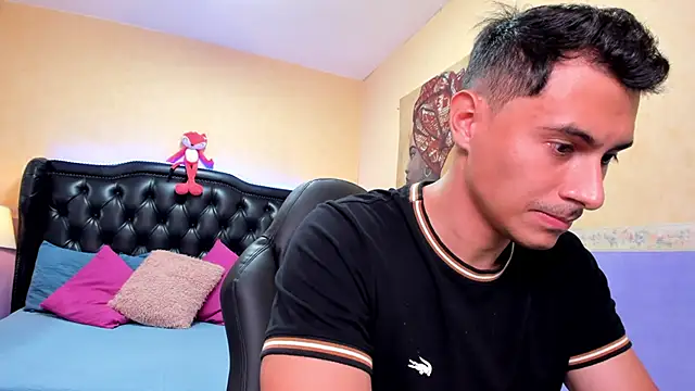 Mike Conors online show from 4, 2, 2026