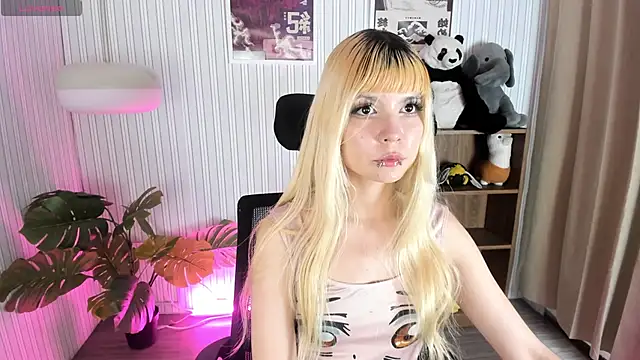 Laukyubey1 online show from 16, 3, 2026