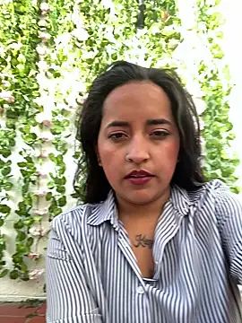 Annie Alicee online show from 4, 3, 2026