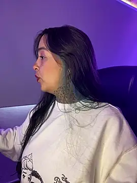 Annie Alicee online show from 10, 3, 2026