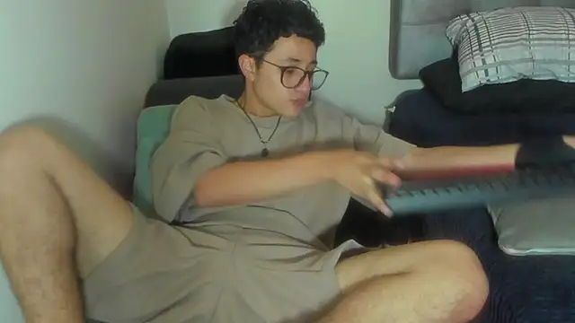 Adonibaskerville4 online show from 27, 2, 2026