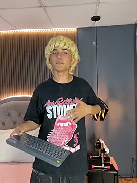 Noa 03 online show from 4, 3, 2026