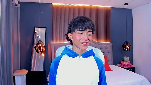 Noa 03 online show from 16, 3, 2026