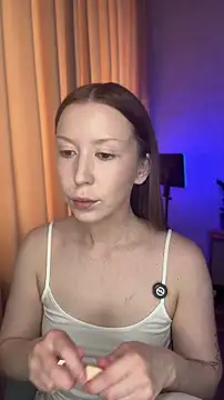 Snapshot of Velvet_Hell chatting on 8, 4, 2026 Velvet Hell online show from 8, 4, 2026