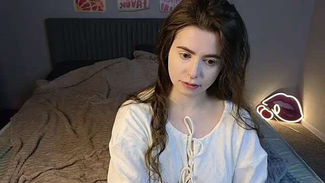 Snapshot of LovingWhisperr chatting on 20, 2, 2026 LovingWhisperr online show from 20, 2, 2026