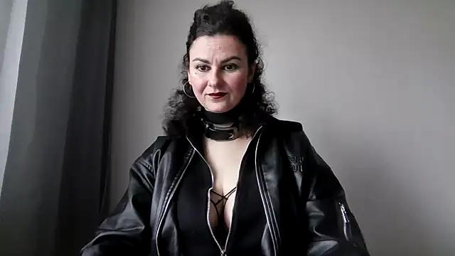 Snapshot of LexiMira254 chatting on 2, 4, 2026 LexiMira254 online show from 2, 4, 2026
