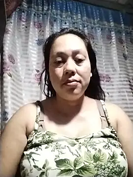 May Bombs online show from 15, 2, 2026