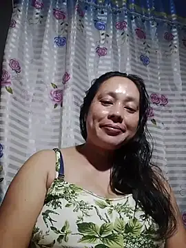 May Bombs online show from 22, 2, 2026