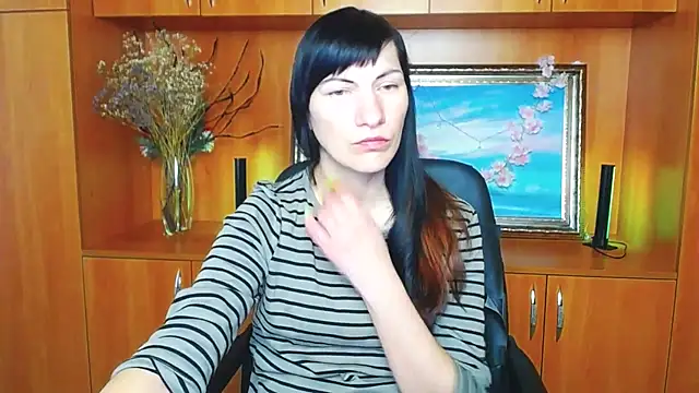 Snapshot of Rosalinda_ro chatting on 27, 4, 2026 Rosalinda ro online show from 27, 4, 2026