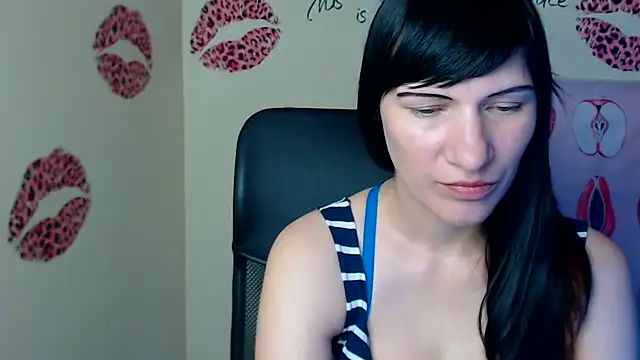 Snapshot of Rosalinda_ro chatting on 9, 5, 2026 Rosalinda ro online show from 9, 5, 2026