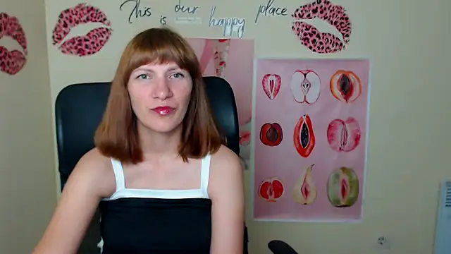Snapshot of Rosalinda_ro chatting on 5, 6, 2026 Rosalinda ro online show from 5, 6, 2026