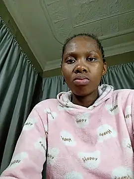 Snapshot of PussyFarrie chatting on 24, 6, 2026 PussyFarrie online show from 24, 6, 2026