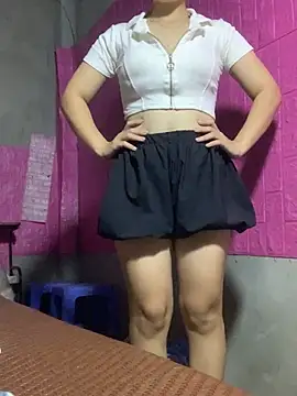 Snapshot of Suzu_xx01 chatting on 6, 7, 2026 Suzu xx01 online show from 6, 7, 2026