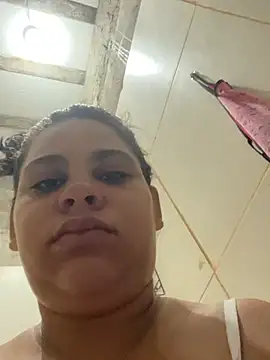 Snapshot of Adriputinha chatting on 1, 4, 2026 Adriputinha online show from 1, 4, 2026