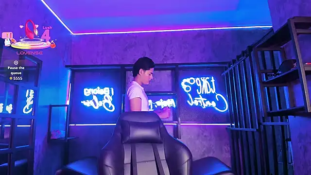 FemNoa online show from 13, 2, 2026