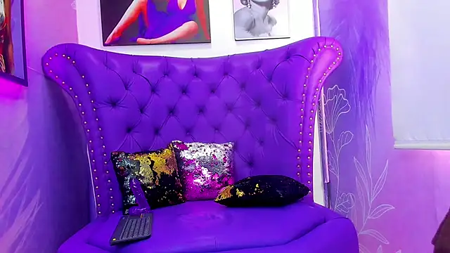 Snapshot of thanier_18 chatting on 4, 2, 2026 thanier 18 online show from 4, 2, 2026