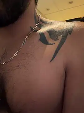 Snapshot of DaggerTie chatting on 25, 3, 2026 DaggerTie online show from 25, 3, 2026