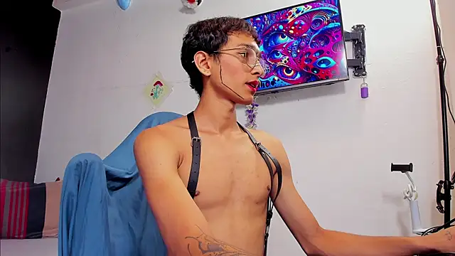  Josh Moon  online show from 17, 4, 2026