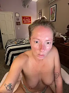 Snapshot of mooviebaby chatting on 14, 7, 2026 mooviebaby online show from 14, 7, 2026