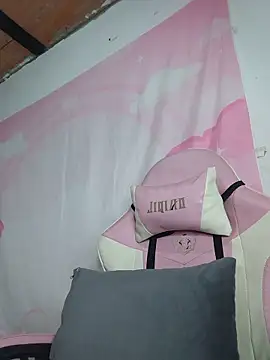 isaneptuneuwu online show from 10, 3, 2026