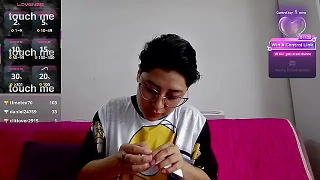 Snapshot of Juliexxxxtasy chatting on 13, 2, 2026 Juliexxxxtasy online show from 13, 2, 2026