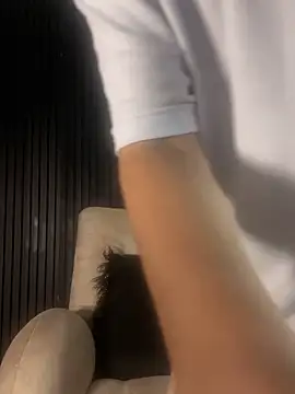 Snapshot of ARON_LUXX chatting on 12, 2, 2026 ARON LUXX online show from 12, 2, 2026