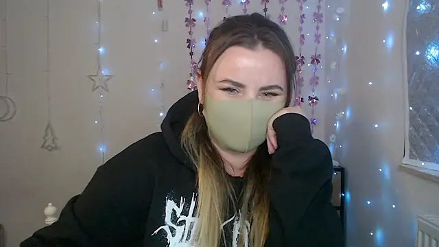 Avelina1 online show from 18, 4, 2026