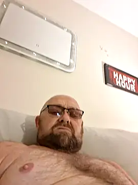 Snapshot of ldhurstII chatting on 6, 4, 2026 ldhurstII online show from 6, 4, 2026