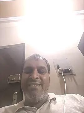indiandesivillegeboy online show from 4, 7, 2026