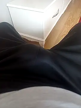 Snapshot of Serdar4535 chatting on 9, 4, 2026 Serdar4535 online show from 9, 4, 2026