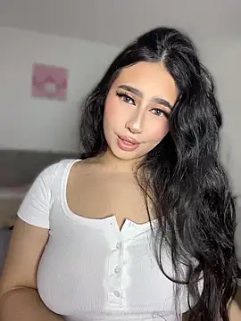 Sofiia Vegaa online show from 17, 6, 2026
