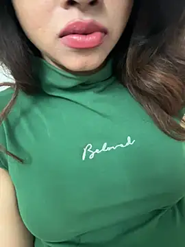 riya sharma11 online show from 15, 2, 2026